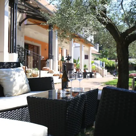 Dobravac Wine Estate 3* Ровинь