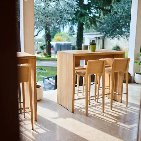 Dobravac Wine Estate Oda ve Kahvaltı