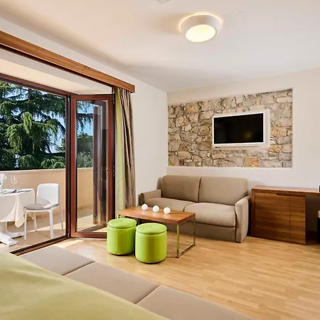 Dobravac Wine Estate 3*