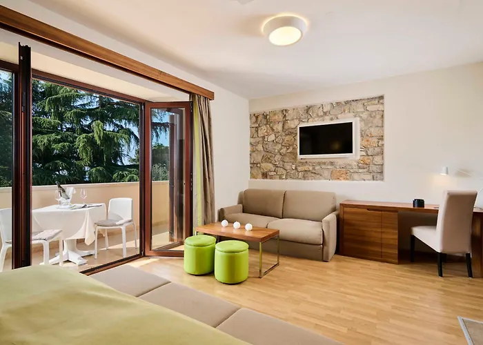 Dobravac Wine Estate 3*